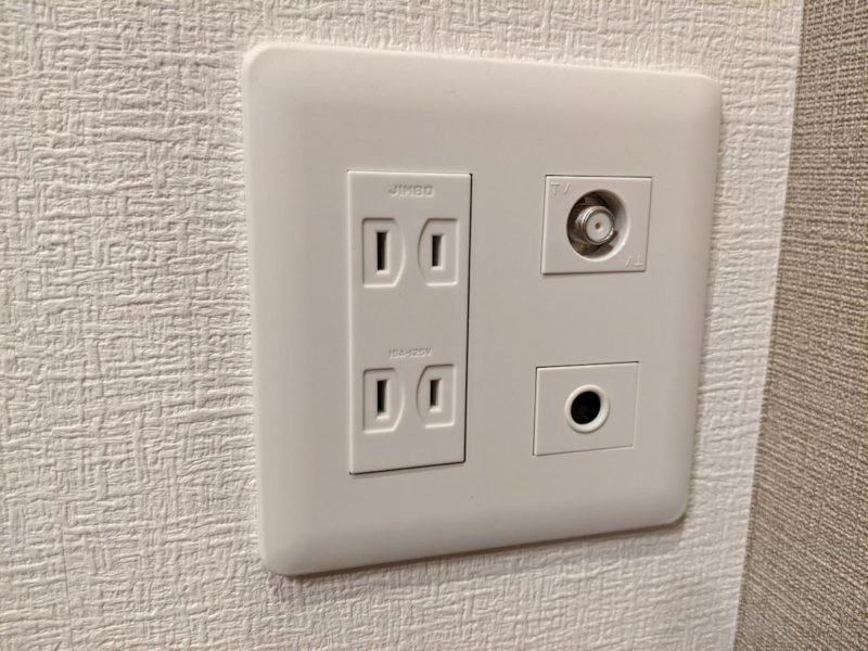 LAN配線をDIYで壁内配線したら作業時間は4時間以上かかる【実践編